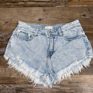 Cello Light Wash Distressed Cutoff Denim Shorts Frayed Hem Women’s Size M